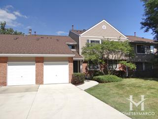 Hidden Lake Village subdivision in Buffalo Grove, IL