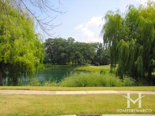 Country Place subdivision in Lindenhurst, IL