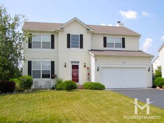 Country Place subdivision in Lindenhurst, IL
