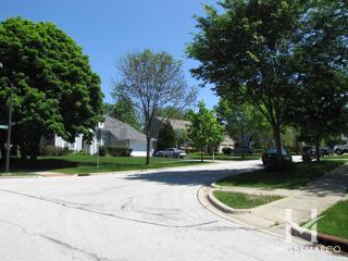 Grosse Pointe Village subdivision in Vernon Hills, IL