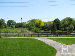 Grosse Pointe Village subdivision in Vernon Hills, IL