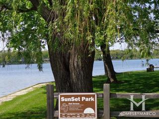 Inverness subdivision in the Gregg's Landing neighborhood of Vernon Hills, IL