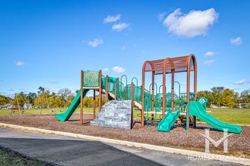 Cranberry Lake subdivision in Hainesville, IL