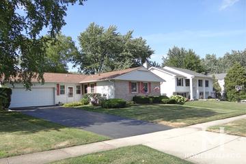 Strathmore subdivision in Buffalo Grove, IL