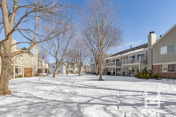 Arlington Club subdivision in Wheeling, IL