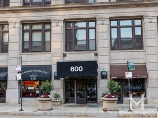 Pickwick Commons subdivision in Gurnee, IL