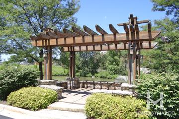 Delacourte Condominiums building in Buffalo Grove, IL