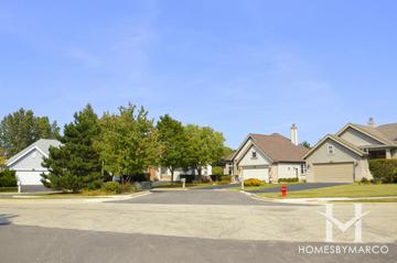 Beckett Crossing subdivision in Mundelein, IL