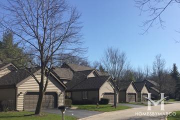 Forest Creek subdivision in Libertyville, IL