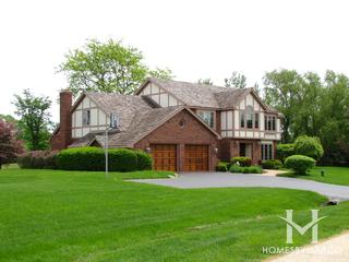 Huntington Lakes subdivision in Libertyville, IL