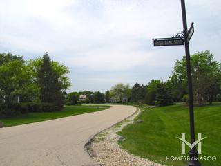 Huntington Lakes subdivision in Libertyville, IL