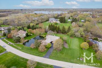 Huntington Lakes subdivision in Libertyville, IL