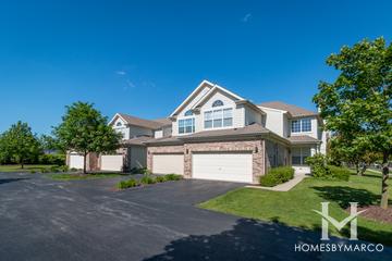 Deer Crossing subdivision in Naperville, IL