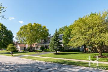 Westglen subdivision in Naperville, IL