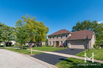 Westglen subdivision in Naperville, IL
