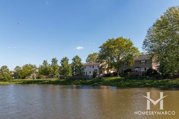 Westglen subdivision in Naperville, IL