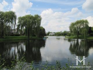 Canterbury subdivision in Libertyville, IL