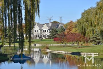Canterbury subdivision in Libertyville, IL
