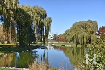 Canterbury subdivision in Libertyville, IL