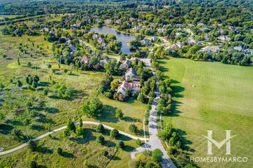 Canterbury subdivision in Libertyville, IL