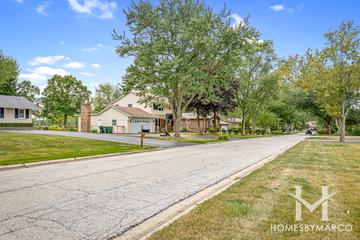 Countryside Manor subdivision in Libertyville, IL