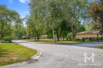 Countryside Manor subdivision in Libertyville, IL