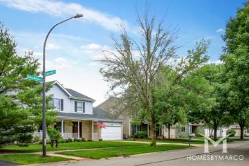 Brook Crossing subdivision in Naperville, IL