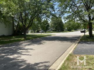 Eagle Pointe subdivision in Naperville, IL