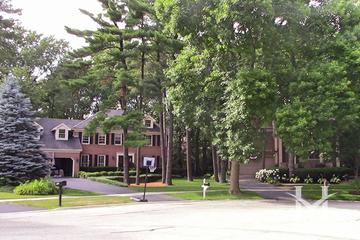 Evergreen Woods subdivision in Naperville, IL