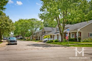 Huntington subdivision in Naperville, IL