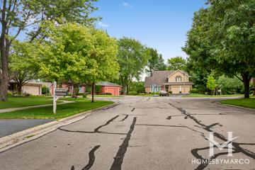 Huntington Commons subdivision in Naperville, IL