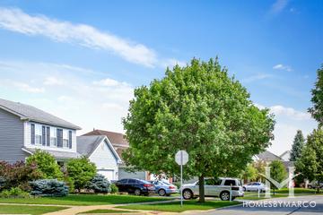 Lakewood Crossing subdivision in Naperville, IL