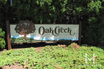 Photos of Oak Creek subdivision in Naperville, IL