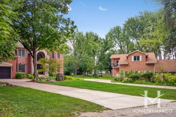 Oak Hills subdivision in Naperville, IL