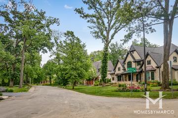 Oak Hills subdivision in Naperville, IL
