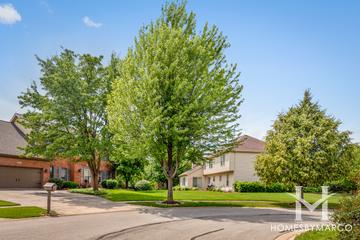 Olesen Estates subdivision in Naperville, IL