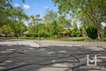Pembroke Greens subdivision in Naperville, IL