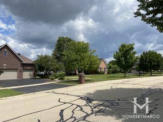 Penncross Knoll subdivision in Naperville, IL
