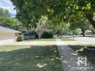 Rivercrest Estates subdivision in Naperville, IL