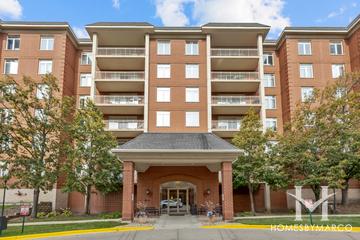 Woodlands of Morton Grove building in Morton Grove, IL