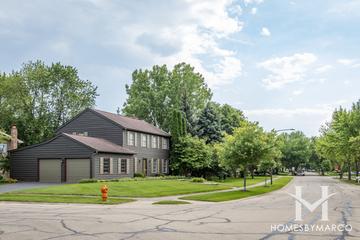 Village Green subdivision in Naperville, IL