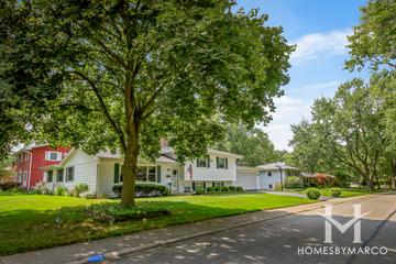 West Highlands subdivision in Naperville, IL