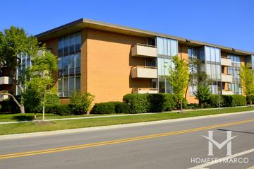 Lake Forest North building in Lake Forest, IL