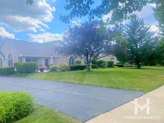 Photos of Havenshire Place subdivision in Naperville, IL