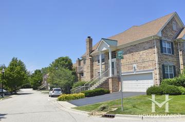 Sarahs Glen subdivision in Vernon Hills, IL