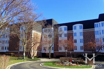 Cambridge on the Lake building in Buffalo Grove, IL
