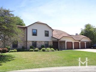 Chatham subdivision in Buffalo Grove, IL