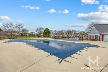 Old Farm Village subdivision in Buffalo Grove, IL