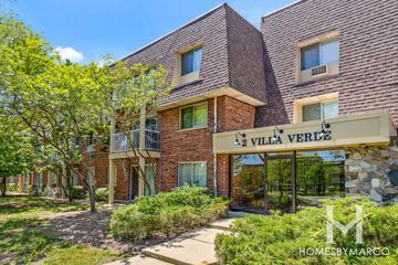 Villa Verde building in Buffalo Grove, IL