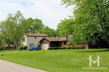 Leigh subdivision in Aurora, IL